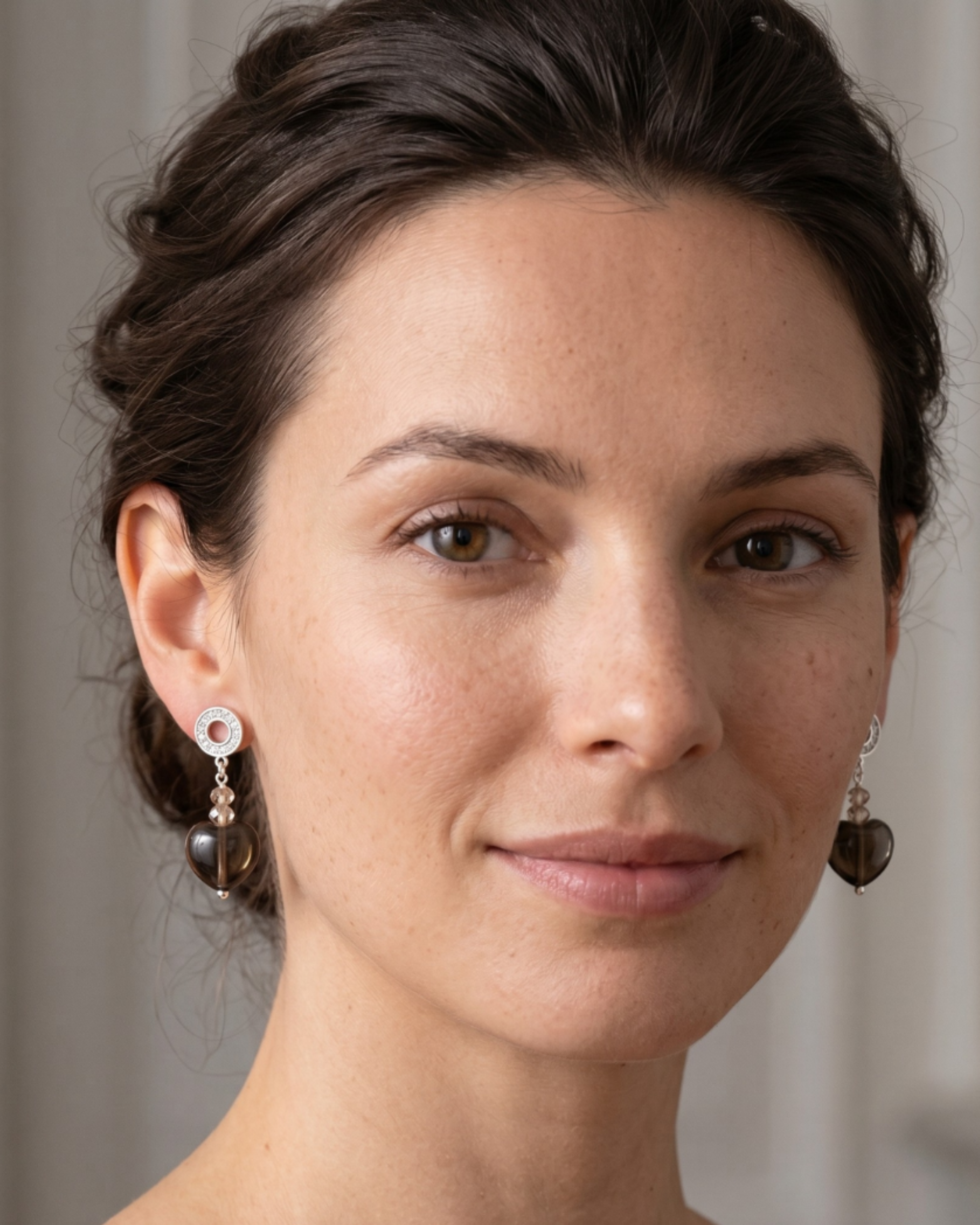 Femme avec boucles d&